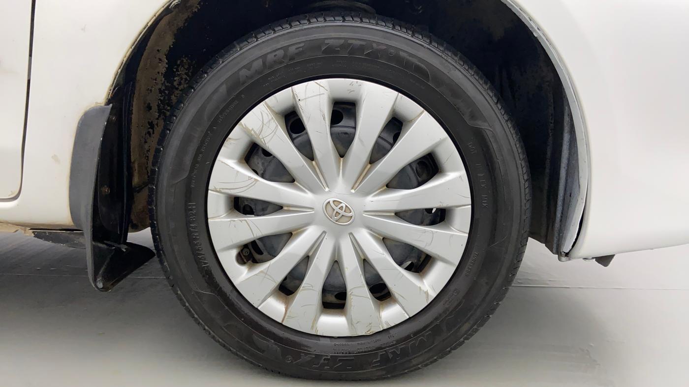 2011 Toyota Etios Liva D 4D GD, Diesel, Manual, Right Front Wheel