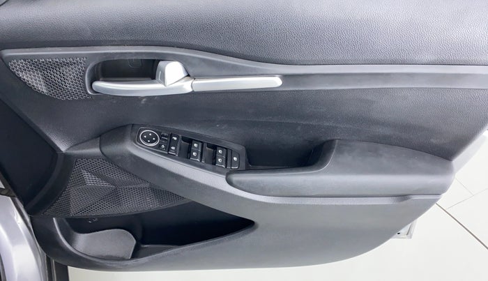 2020 KIA SELTOS HTK PLUS AT 1.5 DIESEL, Diesel, Automatic, 34,297 km, Driver Side Door Panels Control