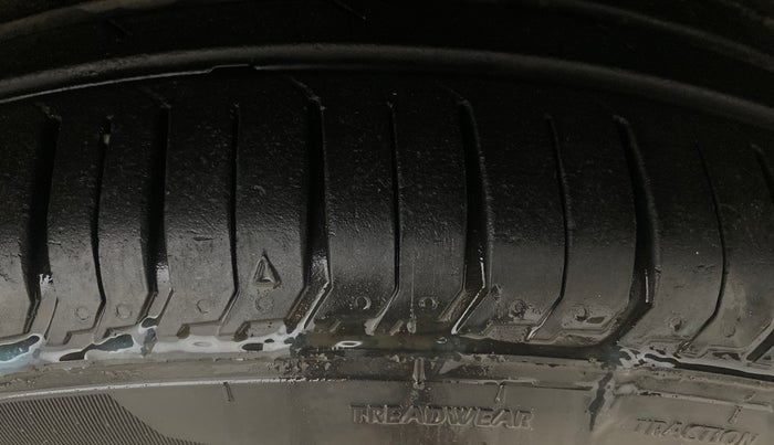 2014 Ford Ecosport TREND 1.5L PETROL, Petrol, Manual, 76,198 km, Right Front Tyre Tread