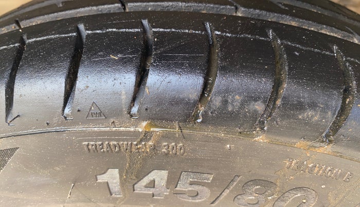 2015 Maruti Alto 800 LXI, Petrol, Manual, 37,097 km, Left Front Tyre Tread