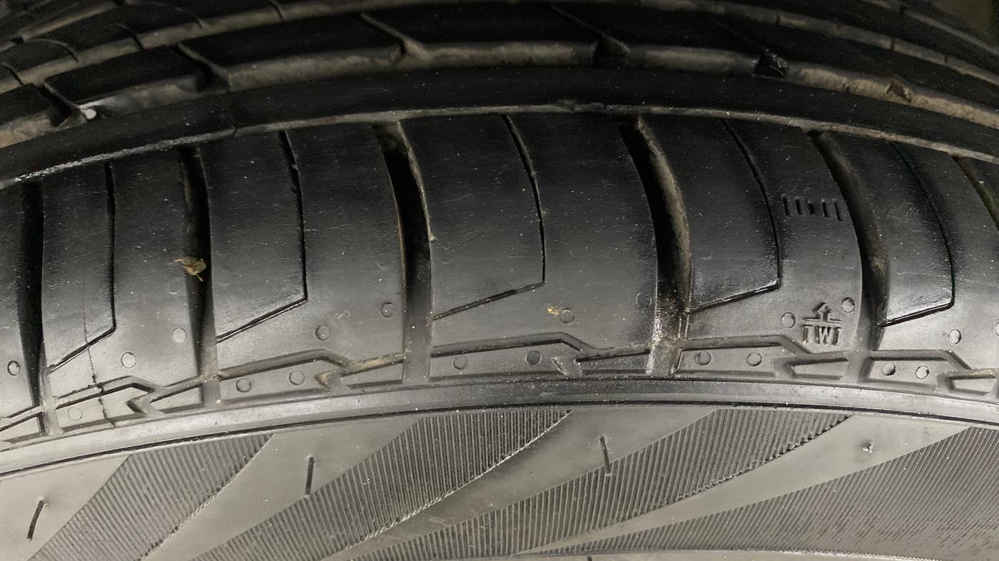 2021 MG HECTOR SHARP 1.5 DCT PETROL, Petrol, Automatic, 41,733 km, Left Front Tyre Tread