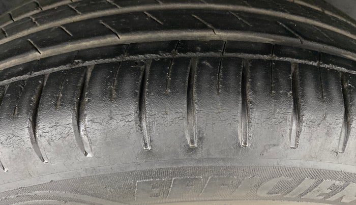 2021 MG HECTOR SHARP 1.5 DCT PETROL, Petrol, Automatic, 41,733 km, Right Rear Tyre Tread