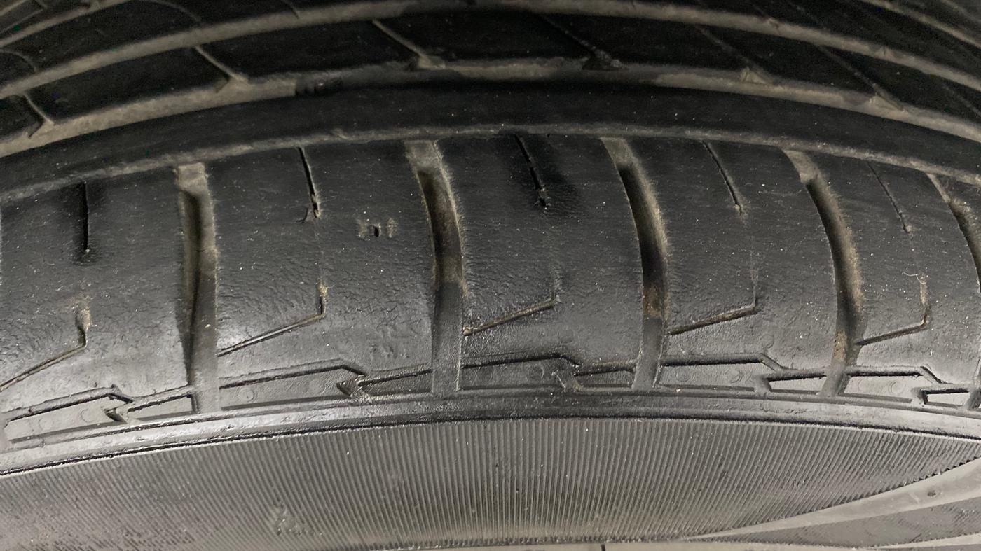2021 MG HECTOR SHARP 1.5 DCT PETROL, Petrol, Automatic, 41,733 km, Left Rear Tyre Tread