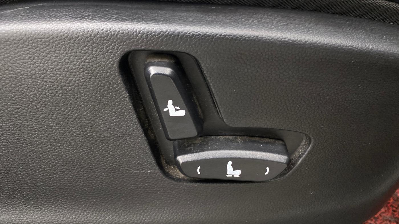 2021 MG HECTOR SHARP 1.5 DCT PETROL, Petrol, Automatic, 41,733 km, Driver Side Adjustment Panel
