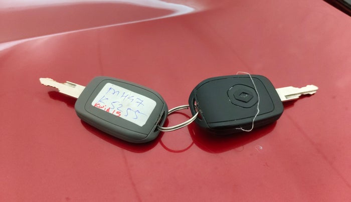 2016 Renault Kwid RXL, Petrol, Manual, 8,405 km, Key Close Up