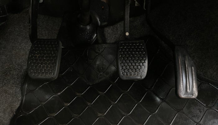 2013 Maruti Alto K10 VXI, Petrol, Manual, 75,895 km, Pedals