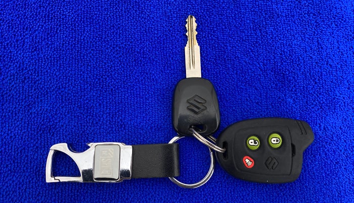 2013 Maruti Alto K10 VXI, Petrol, Manual, 75,895 km, Key Close Up