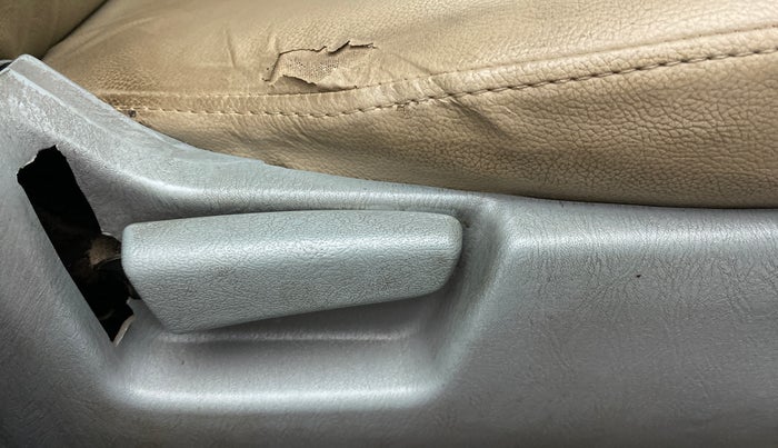 2013 Maruti Alto K10 VXI, Petrol, Manual, 75,895 km, Driver Side Adjustment Panel