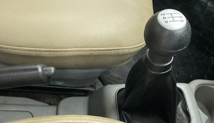 2013 Maruti Alto K10 VXI, Petrol, Manual, 75,895 km, Gear Lever