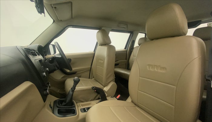2017 Mahindra TUV300 T6 PLUS, Diesel, Manual, 56,865 km, Right Side Front Door Cabin
