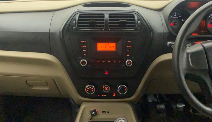 2017 Mahindra TUV300 T6 PLUS, Diesel, Manual, 56,865 km, Air Conditioner