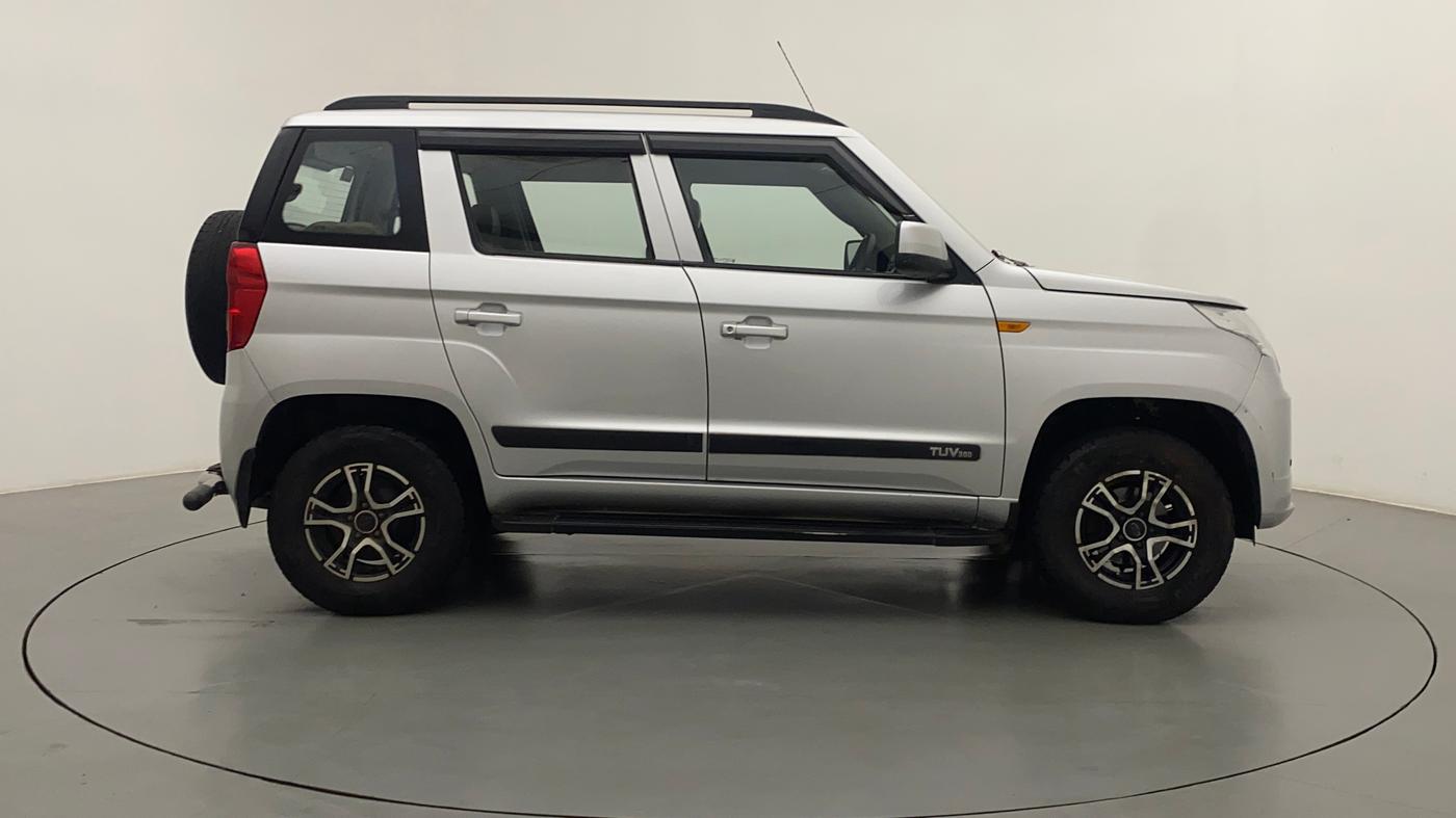 2017 Mahindra TUV300 T6 PLUS, Diesel, Manual, 56,865 km, Right Side