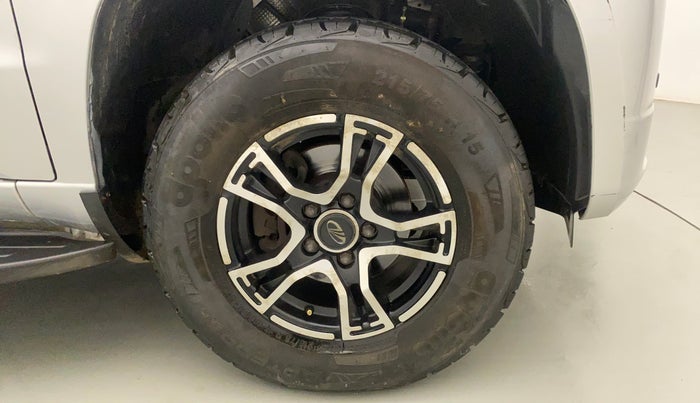 2017 Mahindra TUV300 T6 PLUS, Diesel, Manual, 56,865 km, Right Front Wheel
