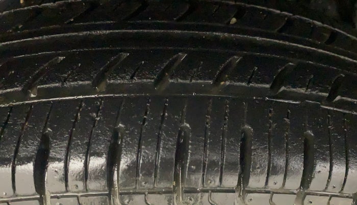 2019 Datsun Redi Go T(O) 1.0, Petrol, Manual, 25,042 km, Right Rear Tyre Tread