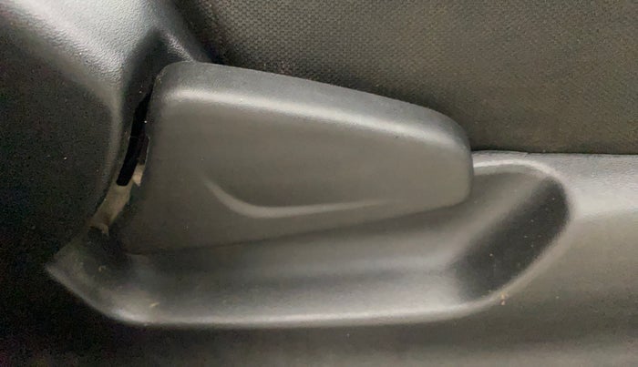 2019 Datsun Redi Go T(O) 1.0, Petrol, Manual, 25,042 km, Driver Side Adjustment Panel