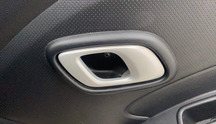 2019 Datsun Redi Go T(O) 1.0, Petrol, Manual, 25,042 km, Driver Side Door Panels Control