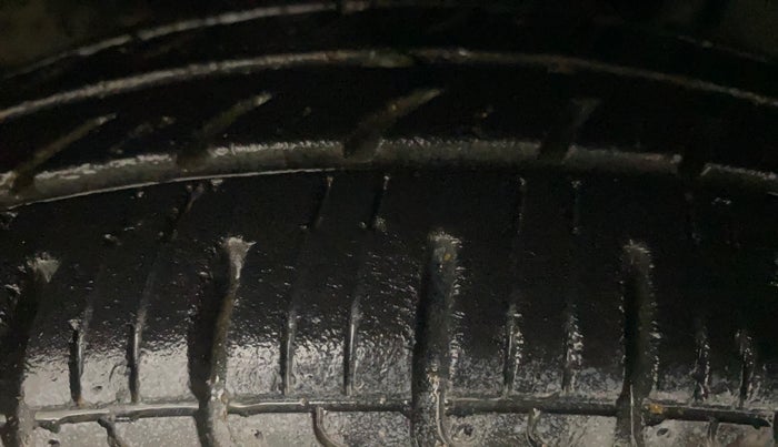 2019 Datsun Redi Go T(O) 1.0, Petrol, Manual, 25,042 km, Right Front Tyre Tread