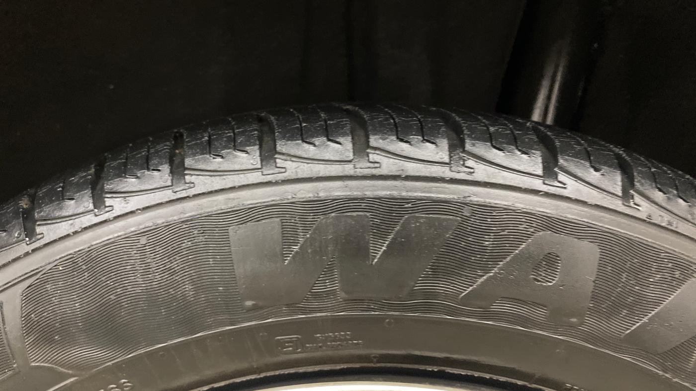 2019 Maruti Vitara Brezza VDI, Diesel, Manual, 33,533 km, Left Rear Tyre Tread
