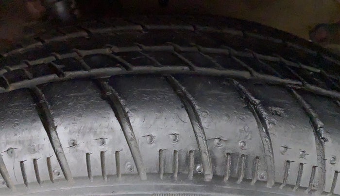 2016 Maruti Celerio ZXI OPT AMT, Petrol, Automatic, 20,843 km, Right Front Tyre Tread
