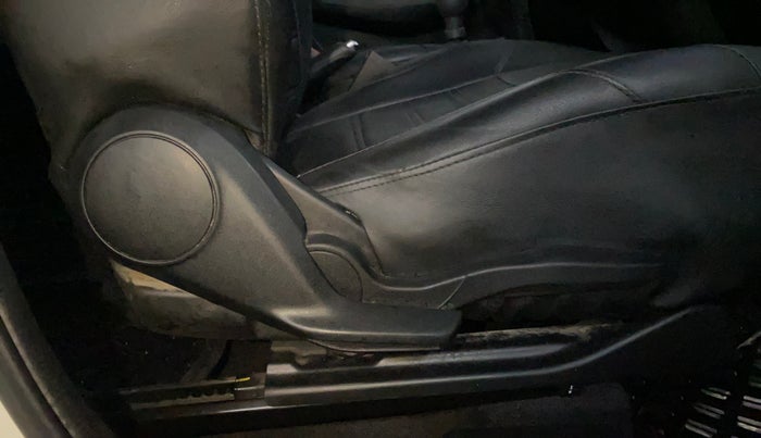 2020 Maruti Swift VXI, Petrol, Manual, 35,194 km, Driver Side Adjustment Panel