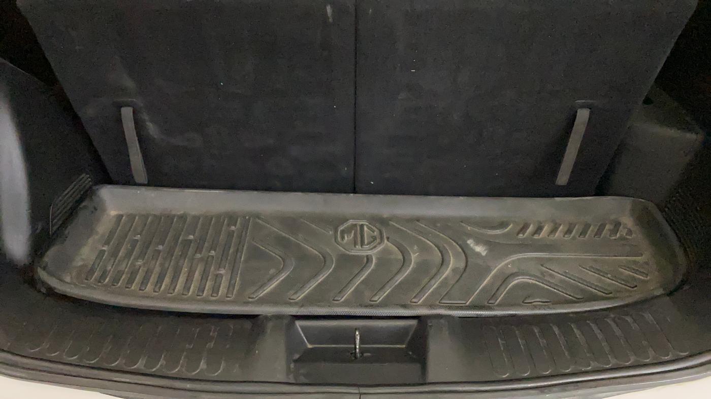 2020 MG HECTOR PLUS SHARP 1.5 PETROL TURBO DCT 6-STR, Petrol, Automatic, 38,946 km, Boot Inside