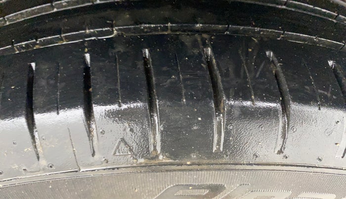 2021 Toyota Glanza G, Petrol, Manual, 37,179 km, Left Rear Tyre Tread