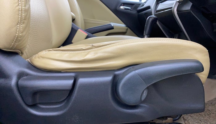 2015 Honda City 1.5L I-VTEC VX CVT, CNG, Automatic, 74,976 km, Driver Side Adjustment Panel