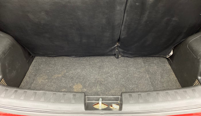 2017 Maruti Swift VXI OPT, Petrol, Manual, 64,382 km, Boot Inside