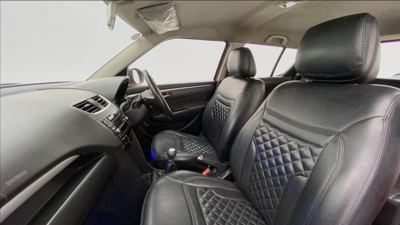 2017 Maruti Swift VXI OPT, Petrol, Manual, 64,382 km, Right Side Front Door Cabin
