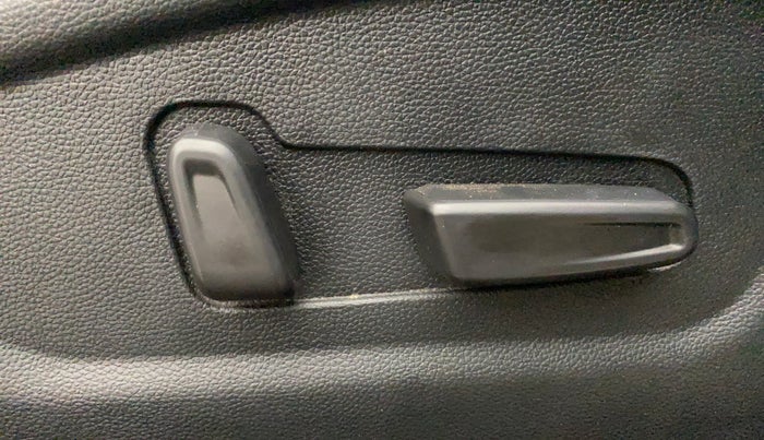 2019 Hyundai Creta SX (O) 1.6 PETROL, Petrol, Manual, 21,987 km, Driver Side Adjustment Panel