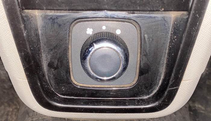 2017 Tata NEXON XZ PLUS DIESEL, Diesel, Manual, 53,609 km, Rear AC Temperature Control