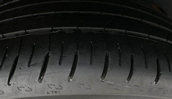 2021 MG HECTOR SHARP 1.5 PETROL CVT, Petrol, Automatic, 77,855 km, Right Rear Tyre Tread