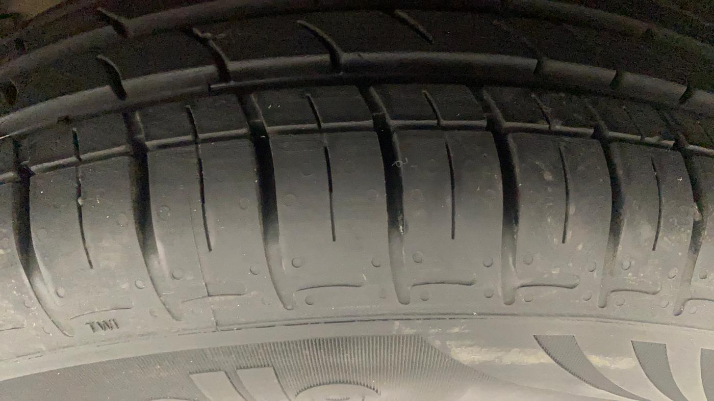 2019 Hyundai GRAND I10 NIOS MAGNA AMT 1.2 KAPPA VTVT, Petrol, Automatic, 43,440 km, Left Front Tyre Tread