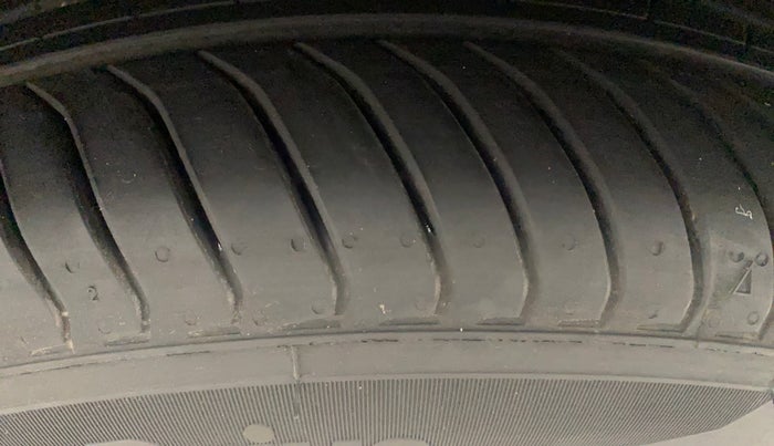 2019 Hyundai GRAND I10 NIOS MAGNA AMT 1.2 KAPPA VTVT, Petrol, Automatic, 43,440 km, Right Front Tyre Tread