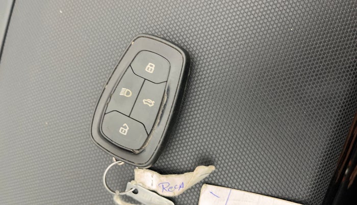 2024 Tata ALTROZ Racer R3, Petrol, Manual, 5,851 km, Key Close Up