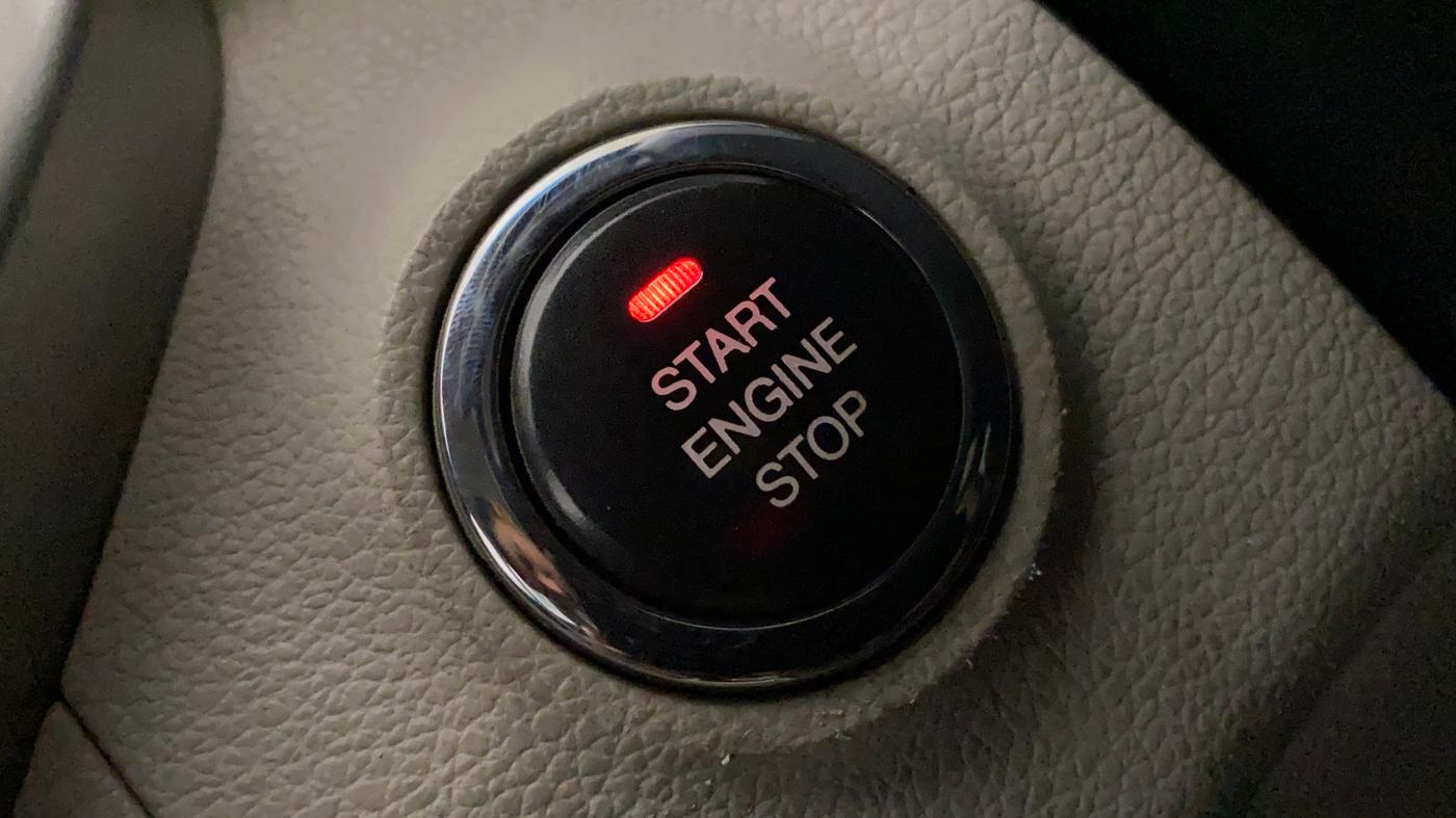 2019 Mahindra XUV300 W8 1.2 PETROL, Petrol, Manual, 73,323 km, Keyless Start/ Stop Button