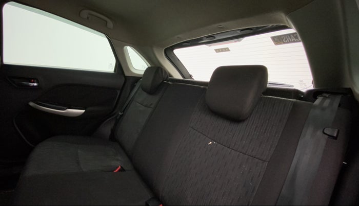 2016 Maruti Baleno ALPHA DIESEL 1.3, Diesel, Manual, 89,837 km, Right Side Rear Door Cabin