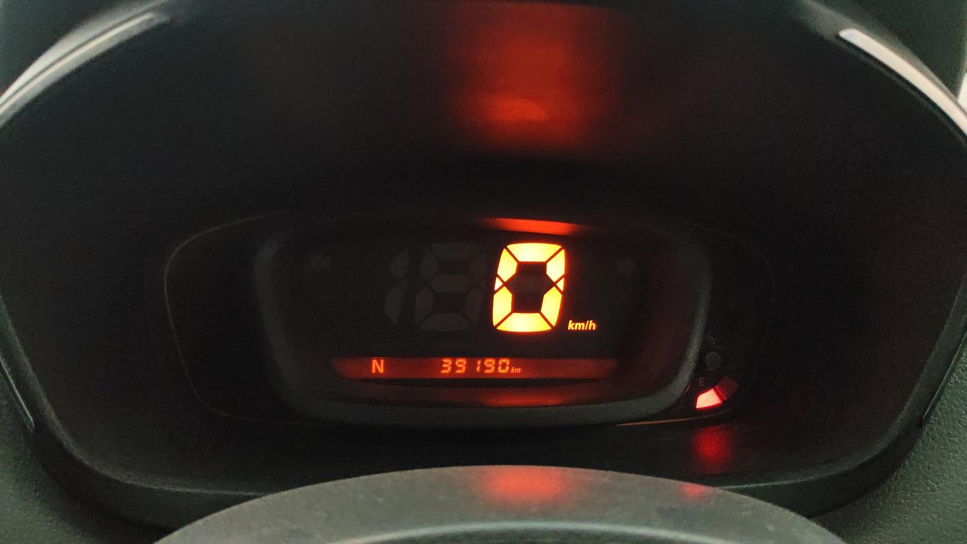 2016 Renault Kwid RXT 1.0 AMT, Petrol, Automatic, 39,169 km, Odometer Image