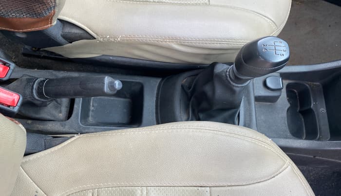 2018 Renault Kwid RXL, Petrol, Manual, 49,979 km, Gear Lever
