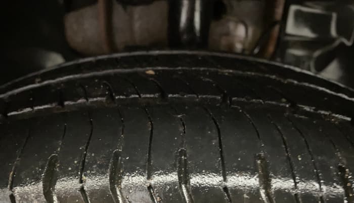 2018 Tata Tiago XZ PETROL, Petrol, Manual, 65,737 km, Right Front Tyre Tread