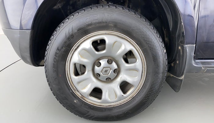 2014 Renault Duster RXL PETROL 104, Petrol, Manual, 52,771 km, Left Front Wheel