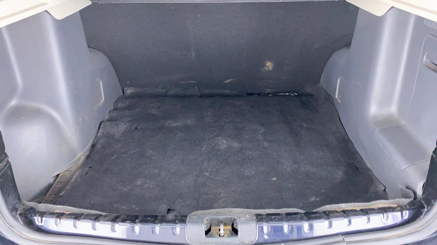 2014 Renault Duster RXL PETROL 104, Petrol, Manual, 52,771 km, Boot Inside