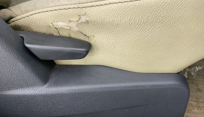 2014 Renault Duster RXL PETROL 104, Petrol, Manual, 52,771 km, Driver Side Adjustment Panel