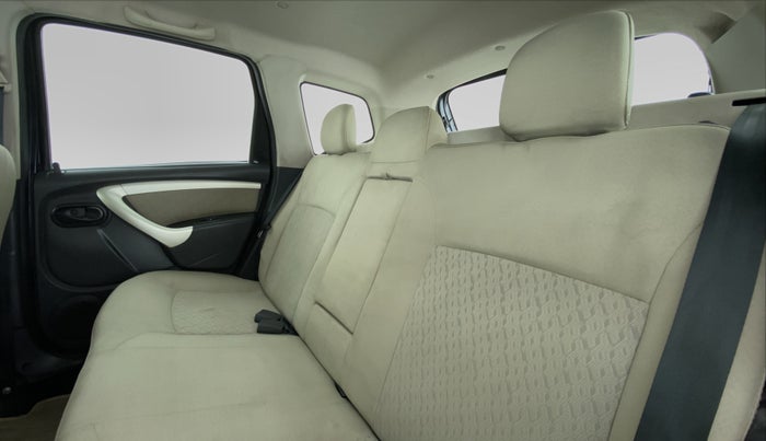 2014 Renault Duster RXL PETROL 104, Petrol, Manual, 52,771 km, Right Side Rear Door Cabin
