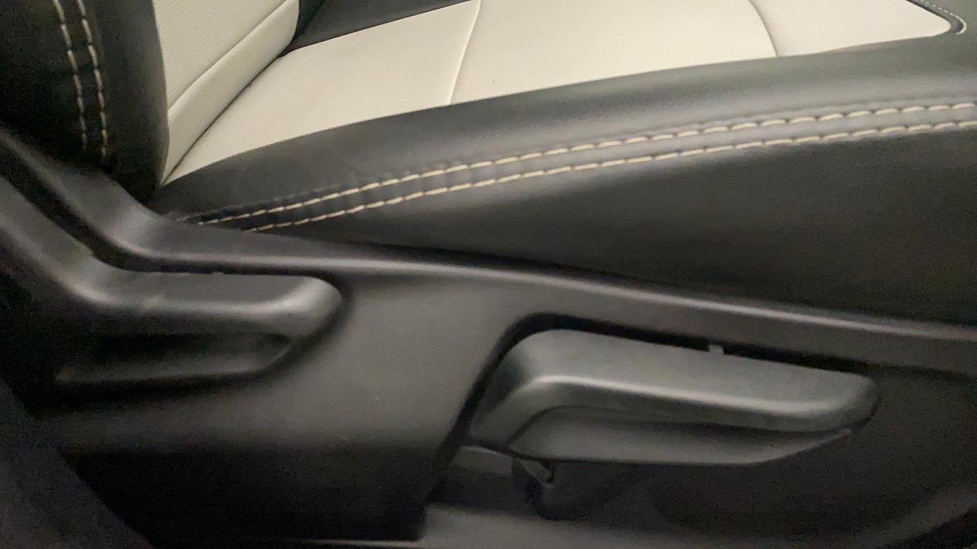 2022 Tata TIGOR XZ PLUS CNG, CNG, Manual, 5,837 km, Driver Side Adjustment Panel