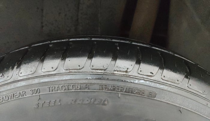 2019 Maruti Dzire VXI, Petrol, Manual, 22,335 km, Left Rear Tyre Tread