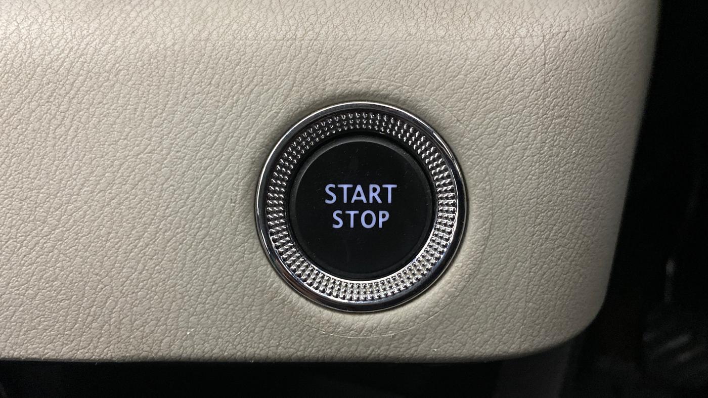 2023 Nissan MAGNITE XV MT, Petrol, Manual, 26,895 km, Keyless Start/ Stop Button