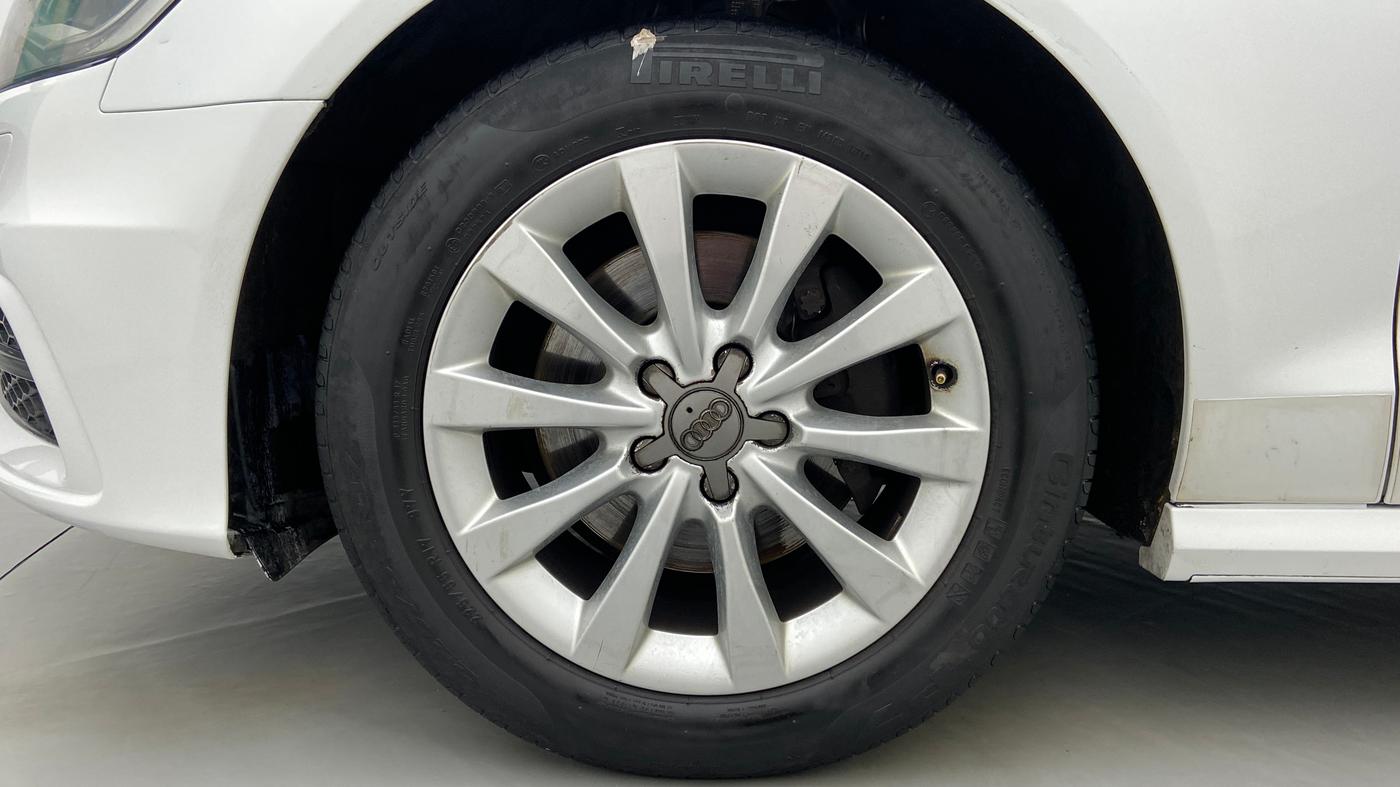 2015 Audi A6 2.0 TDI TECHNOLOGY, Diesel, Automatic, 77,736 km, Left Front Wheel