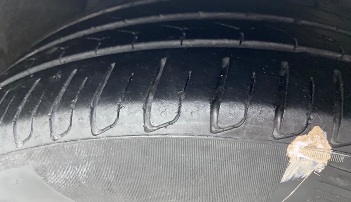 2015 Audi A6 2.0 TDI TECHNOLOGY, Diesel, Automatic, 77,736 km, Left Front Tyre Tread