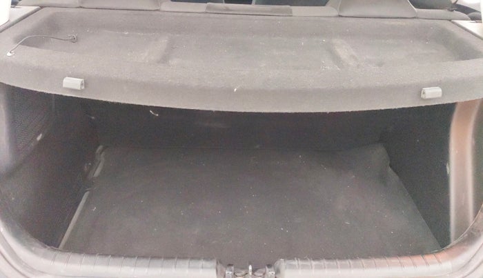 2021 Hyundai NEW I20 ASTA 1.2 AT, Petrol, Automatic, 68,742 km, Boot Inside